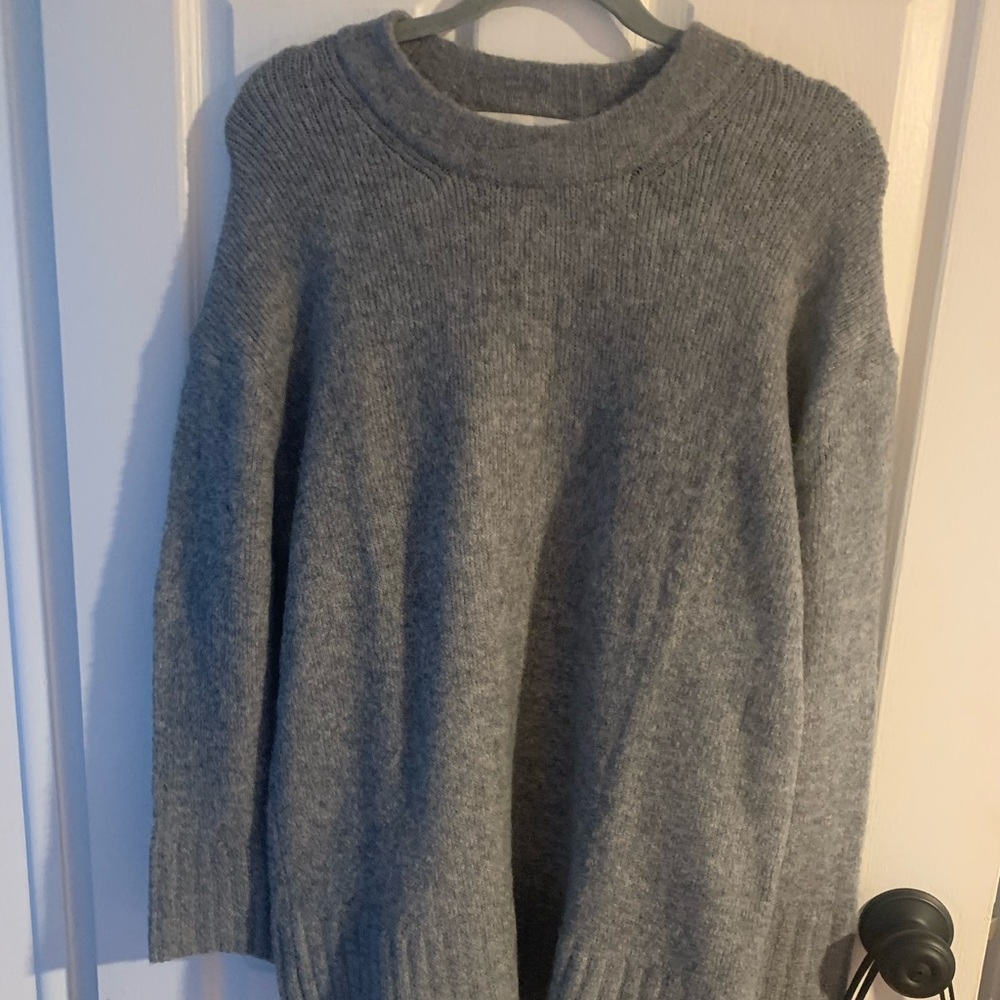 ZARA knit sweater size medium